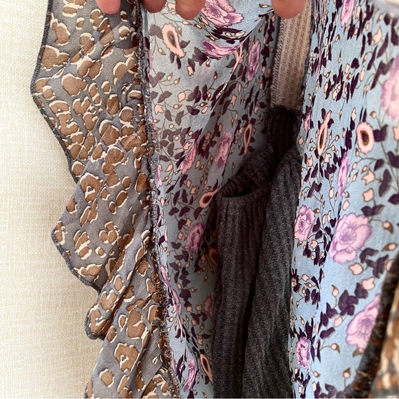 Umgee Feminine Eclectic Designed Top with Multiple Fabrics and Prints, S… - Picture 4 of 8